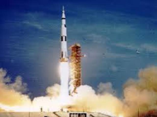 Primera computadora de tercera generación: APOLO