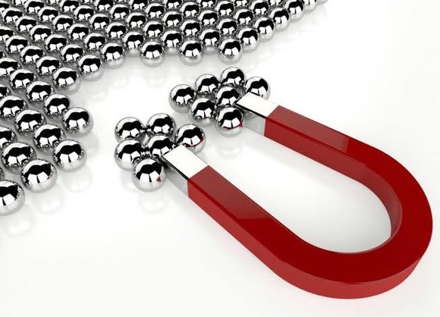 A través del magnetismo, se afirmaba poder curar a las personas enfermas mediante la conducción de fluido magnético a través de sus cuerpos.