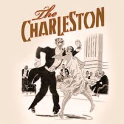 People start dancing the charlston