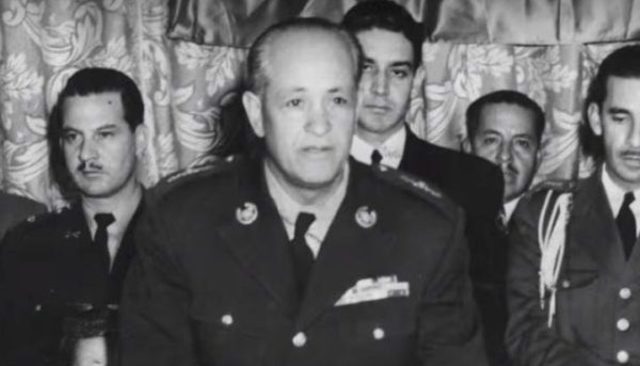 RENUNCIA GENERAL GUSTAVO ROJAS PINILLA