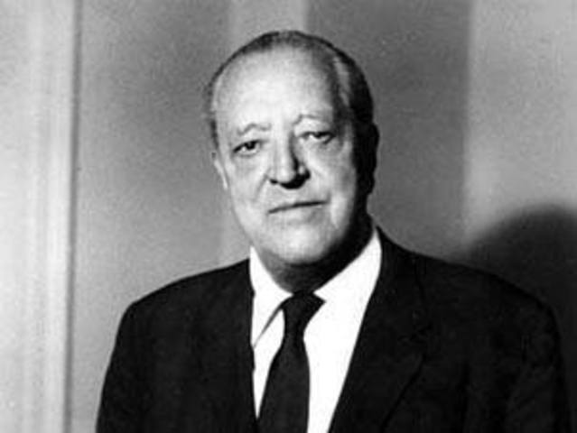 DESIGNER / Mies Van der Rohe