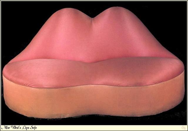 ICONIC DESIGN / Mae West Lips Sofa