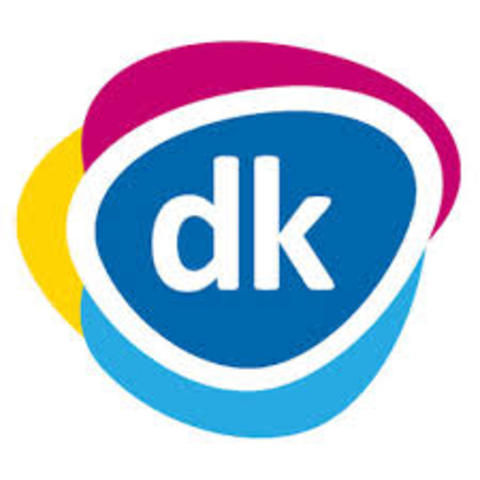 A Demokratikus Koalíció Platform Gyurcsány Ferenc vezetésével kivált a pártból.