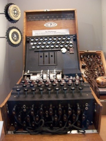 creación de la maquina enigma