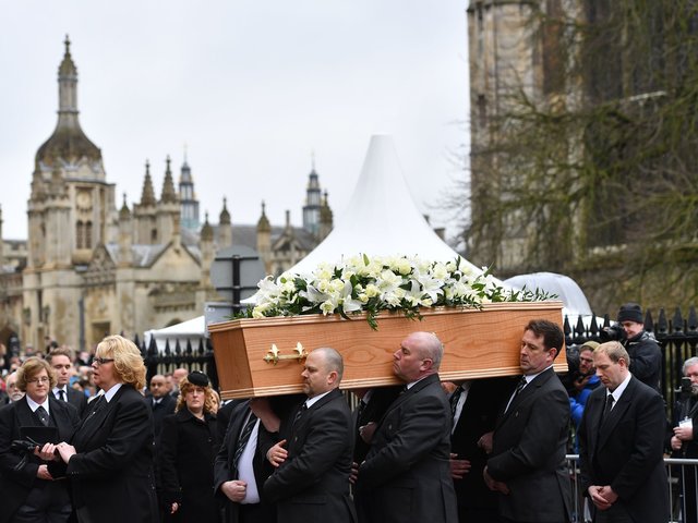 Stephen Hawking dies to A.L.S.