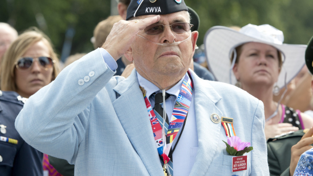 52,000 men serve in Korean War.