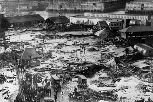 1919- The Molasses flood in Boston