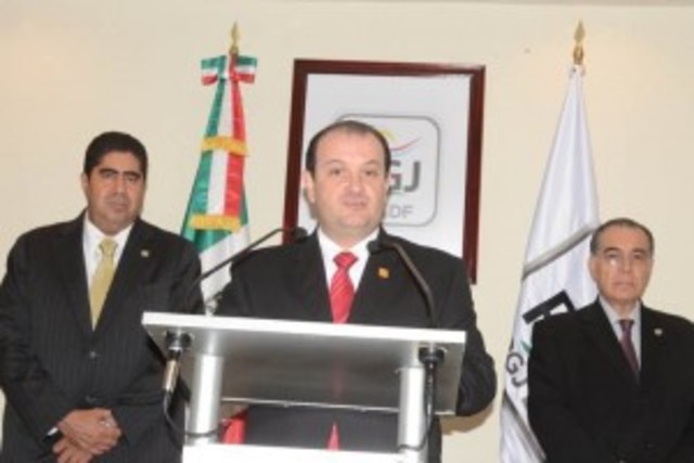 Sujetos: Personas Jurídicas y Físicas