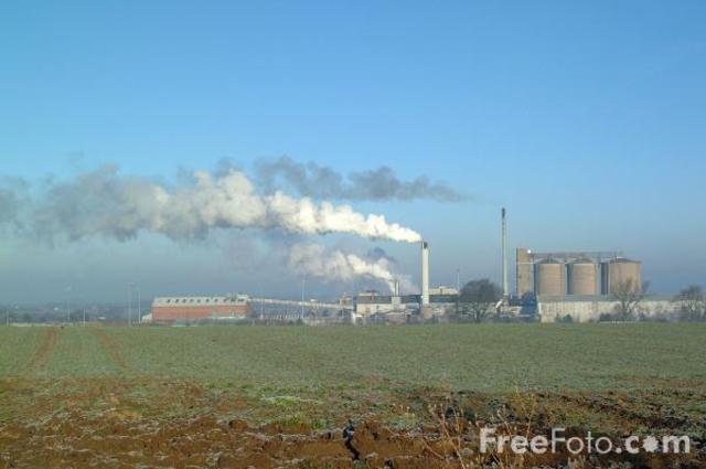 Vladek and his father-in law lose factories