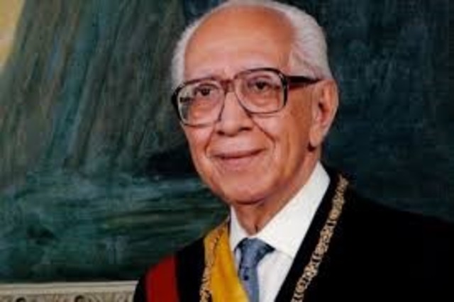 Ramón J. Velásquez asume la Presidencia de la República en sustitución del expresidente Carlos Andrés Pérez