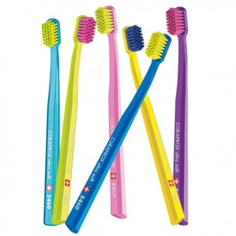 Técnicas de cepillado y aditamentos para la higiene bucal.