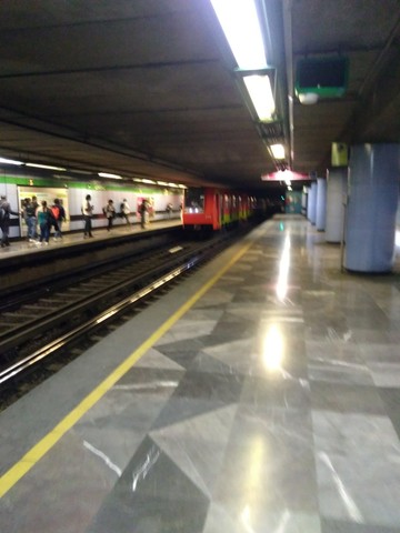 ESPERA DEL METRO