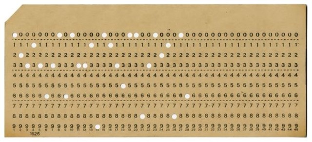 Se crea el lengua de programacion "Punched Card"