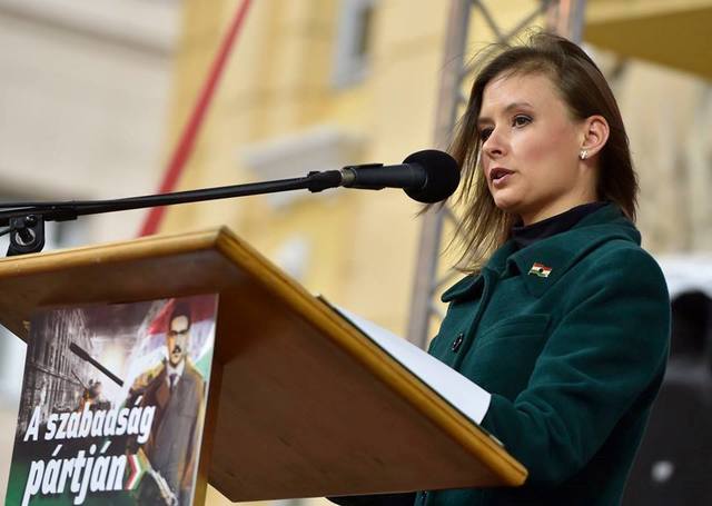 Dúró Dóra kilép a Jobbikból, és bejelenti, hogy a Mi Hazánkban folytatja