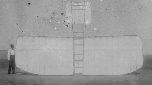 Flight of 1901 Wright Glider