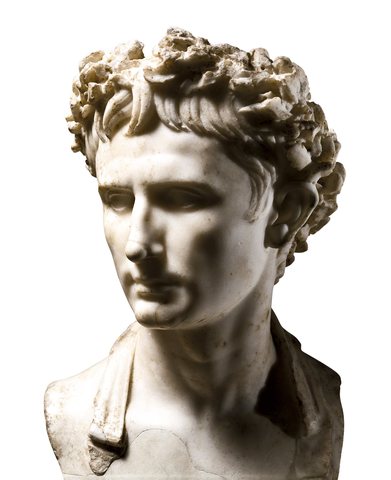 Pompeyo conquista Jerusalén. Nace Augusto