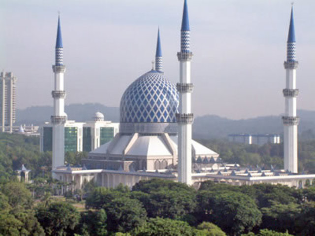 The introduction of Islam in Malaysia
