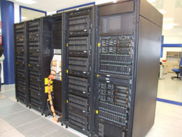 Nueva arquitectura de Internet con ISPs comerciales conectados con NAPs