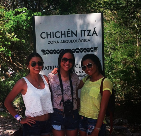 Viaje a las pirámides de Chichén Itzá. Cancún, Mexico