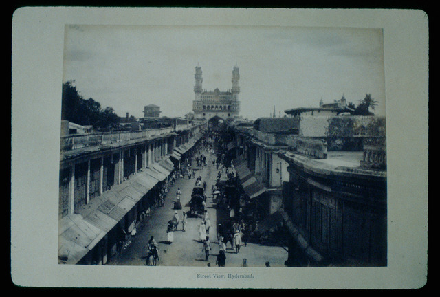 Construction of  the Charminar by Muhammad Quli Qutb Shah, the fifth ruler of Qutb Shahi dynasty