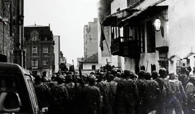 2:15 pm Fin de la toma