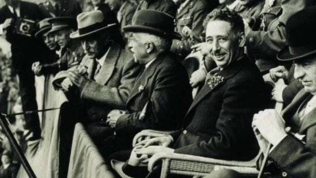 La autonomía de Cataluña suspendida