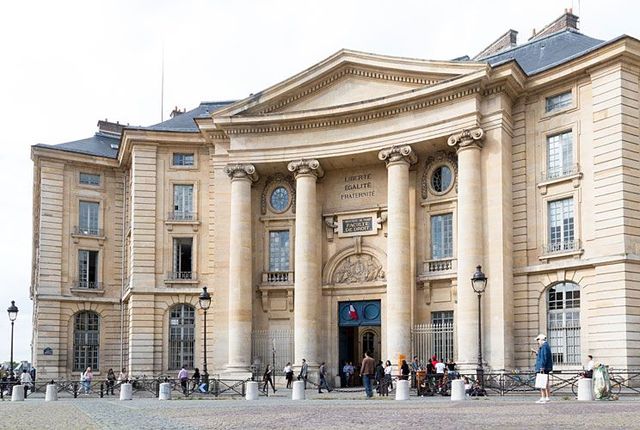 UNIVERSIDAD DE PARIS