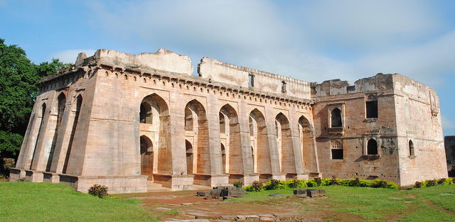Hindola Mahal was built in Mandu by Sultan Mahmud Khalji