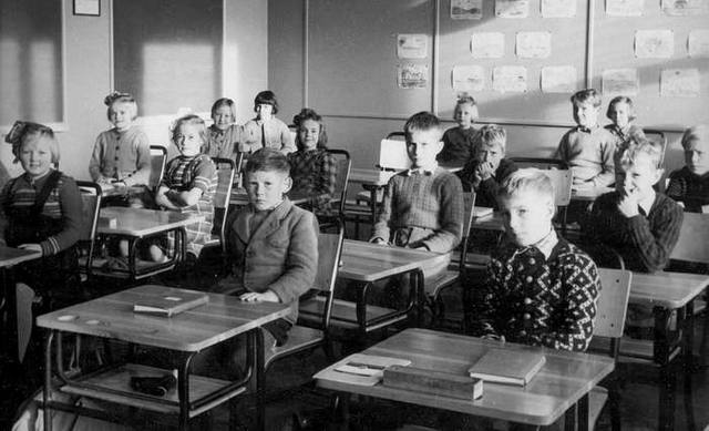 Folkeskolen innføres