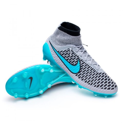 NIKE MAGISTA