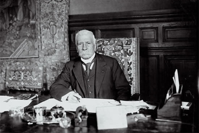 Diaz renuncia a la presidencia