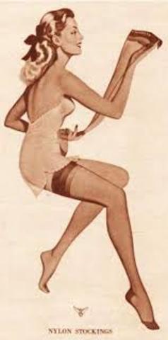 Segundo Éxito de las Medias de Nylon