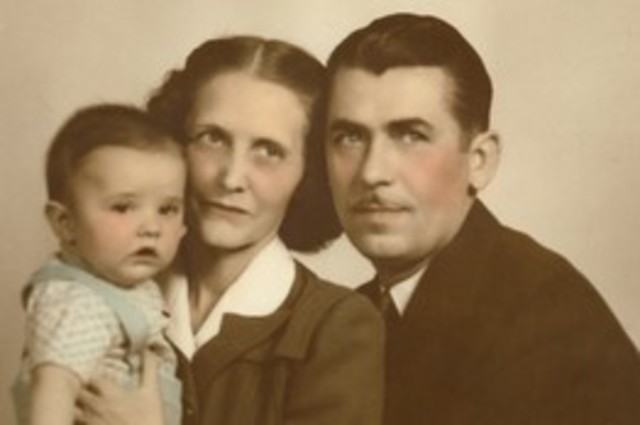 ¿Cuando naciste? y ¿quienes fueron tus padres?