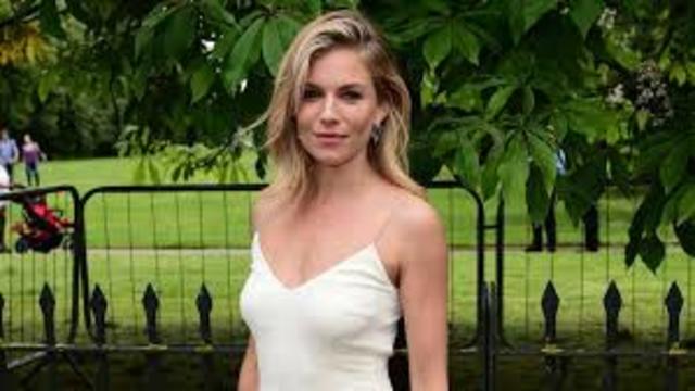 ¿Cuando fue el nacimiento de Erin Sienna?