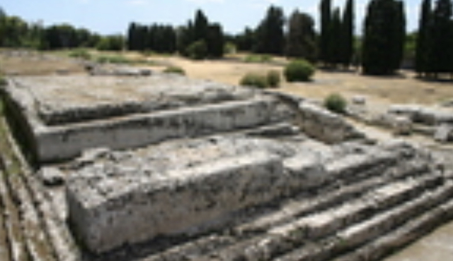 Roma sottomette Siracusa