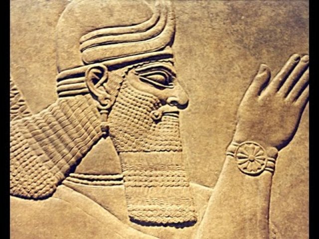 Figura de rey en Mesopotamia