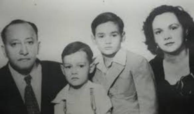 Miguel Angel Asturias nació en la ciudad Guatemala 1,899