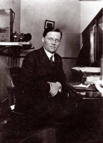 Muere el padre de Hewlett