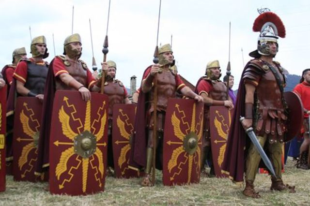 Hispania es sometida en su totalidad a Roma tras la conquista cántabra por parte de Augusto.