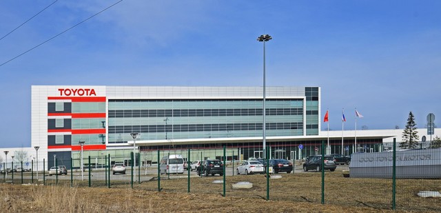 Продажа автомобилей в России