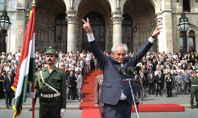 Göncz Árpádot köztársasági elnöknek választják