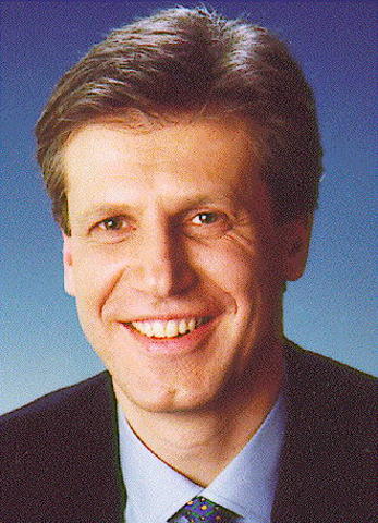 Új pártelnök: Magyar Bálint