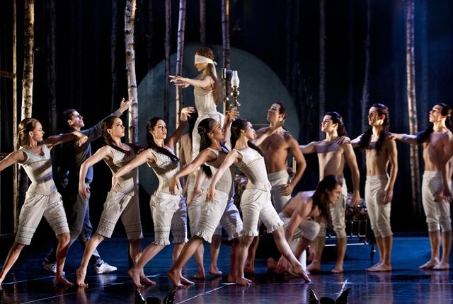 Fundación de Adventures in Motion Pictures de Matthew Bourne
