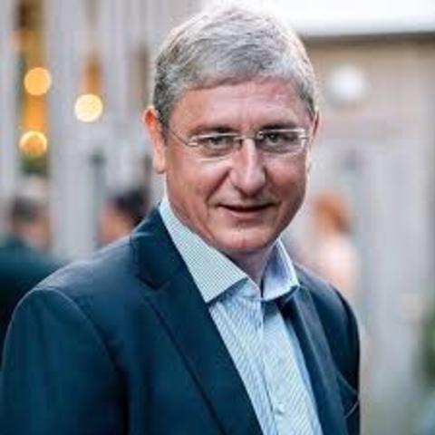 Folytatódik az MSZP-SZDSZ kormányzás