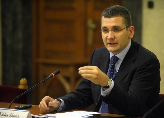 Kóka János pártelnök lesz