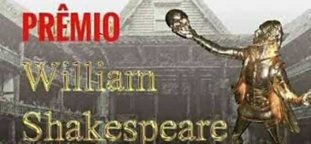 PREMIOS O RECONOCIMIENTOS QUE RECIBIÓ