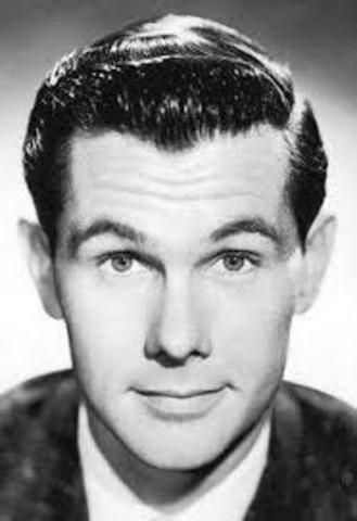 estudios en su juventud