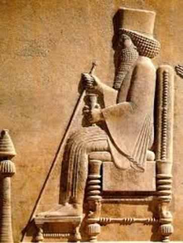 Dario I es proclamado rey de Persia