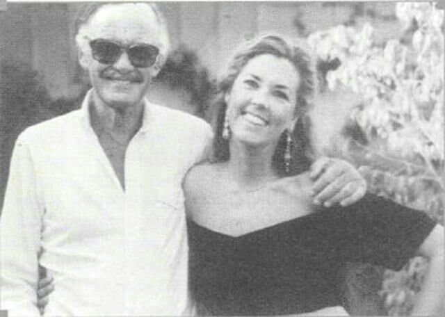 Stan Lee se casa