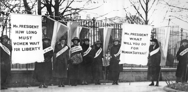 The NWP picket the White House